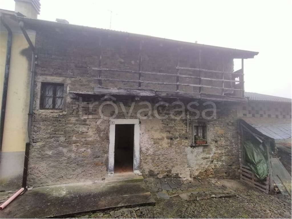 appartamento in vendita a Sant'Omobono Terme in zona Selino Alto