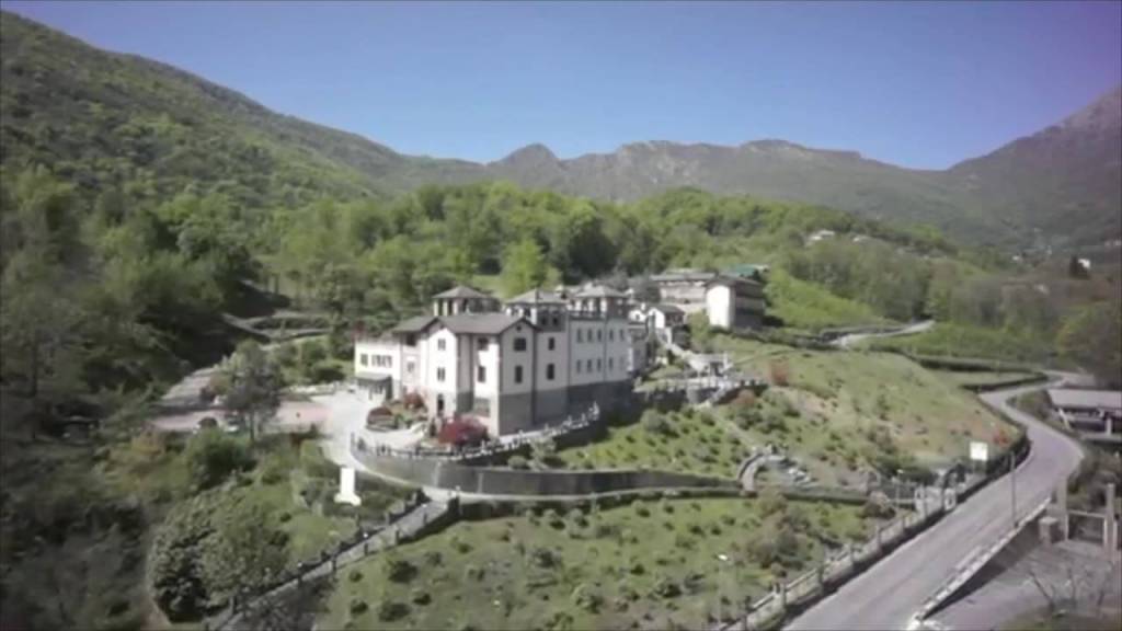 negozio in vendita a Sant'Omobono Terme