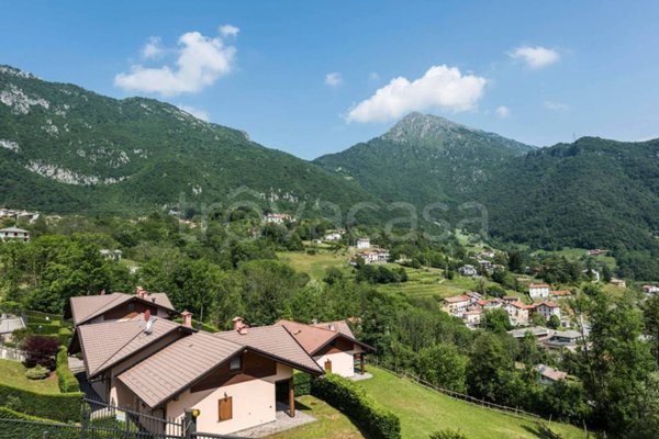 casa indipendente in vendita a Sant'Omobono Terme