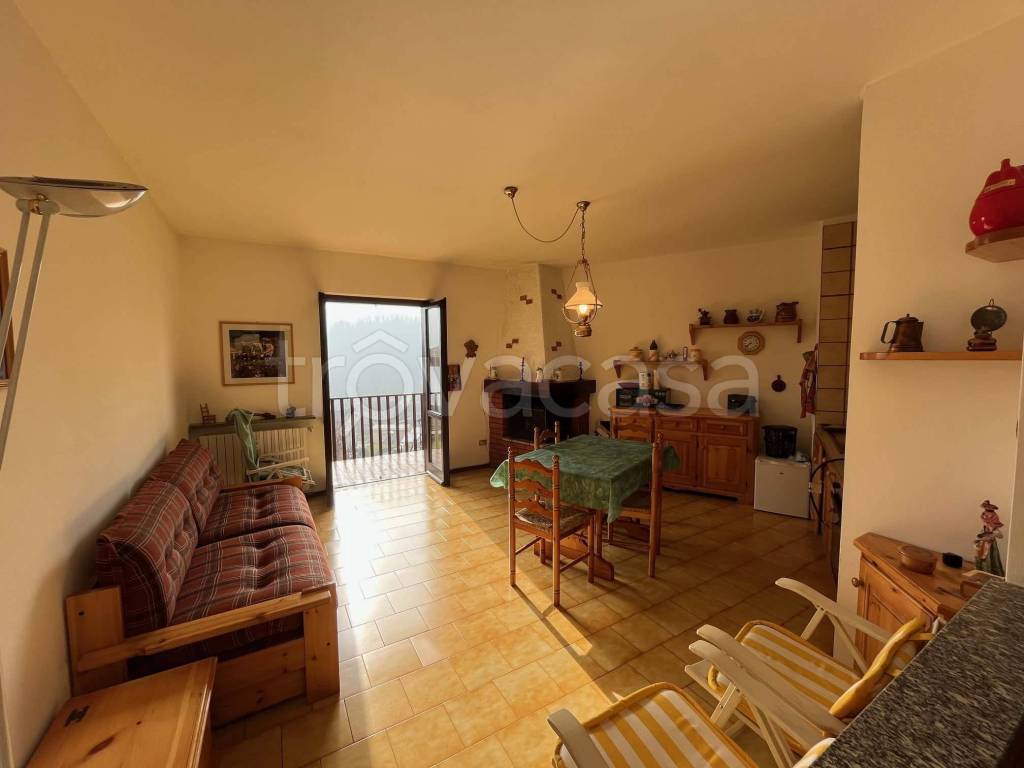 appartamento in vendita a Sant'Omobono Terme