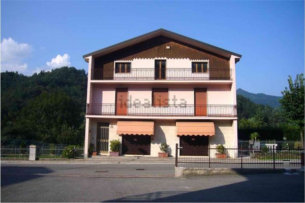 appartamento in vendita a Sant'Omobono Terme