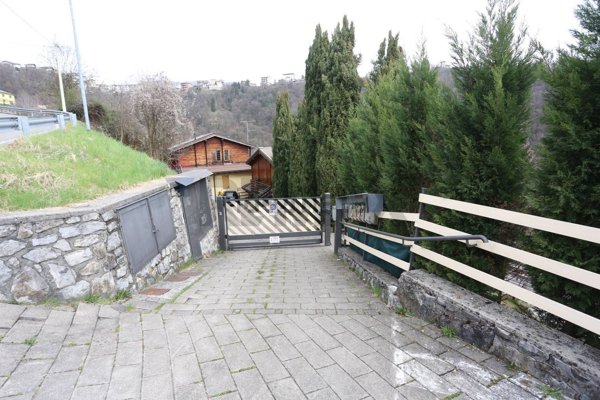 appartamento in vendita a Sant'Omobono Terme