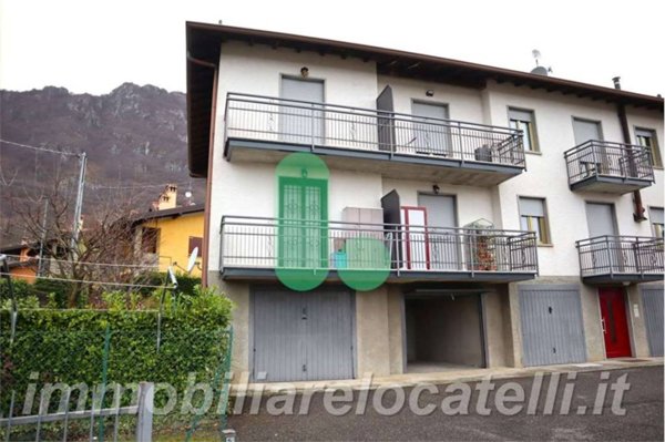 appartamento in vendita a Sant'Omobono Terme in zona Valsecca
