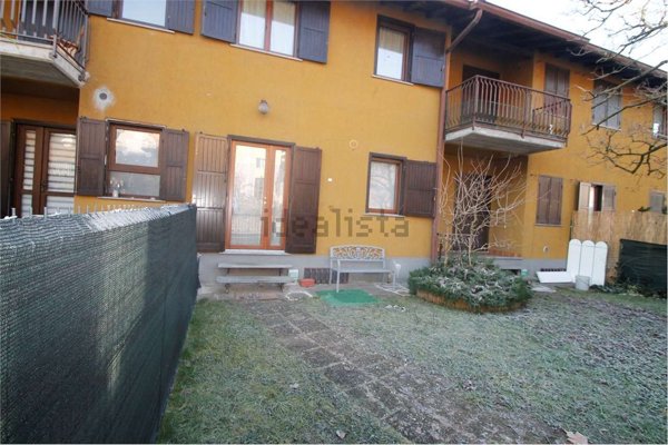 casa indipendente in vendita a Sant'Omobono Terme