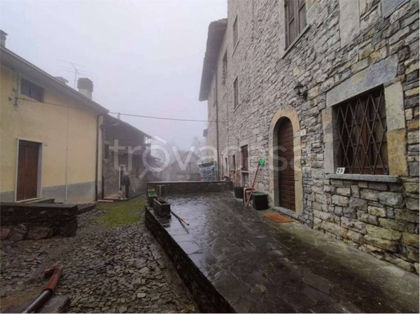 appartamento in vendita a Sant'Omobono Terme in zona Selino Alto