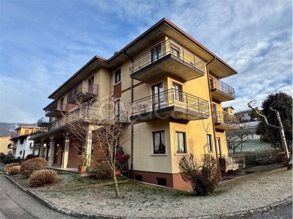 appartamento in vendita a Sant'Omobono Terme