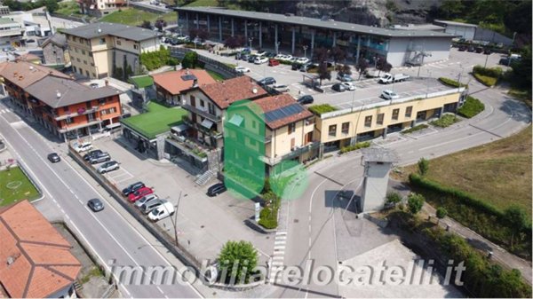 ufficio in vendita a Sant'Omobono Terme in zona Selino Basso