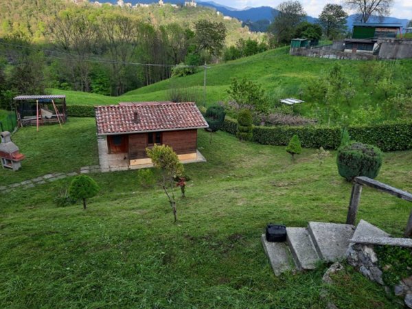 casa indipendente in vendita a Sant'Omobono Terme in zona Valsecca