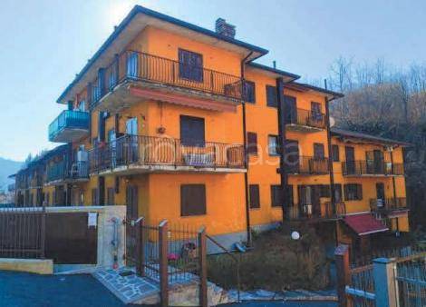 appartamento in vendita a Sant'Omobono Terme in zona Mazzoleni