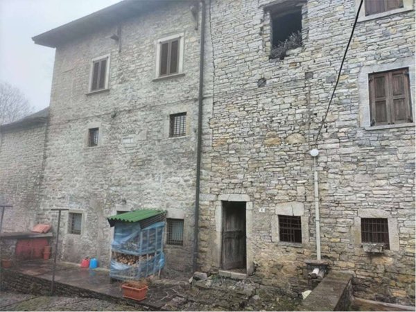 casa indipendente in vendita a Sant'Omobono Terme in zona Selino Alto