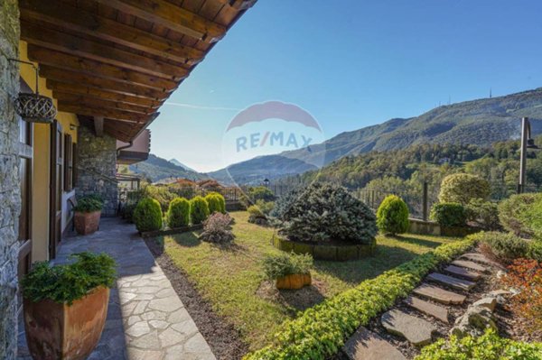 appartamento in vendita a Sant'Omobono Terme in zona Mazzoleni