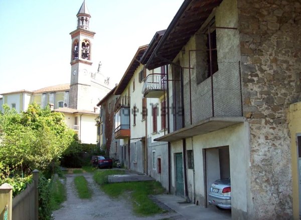 appartamento in vendita a Sant'Omobono Terme in zona Mazzoleni
