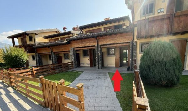 appartamento in vendita a Sant'Omobono Terme in zona Valsecca