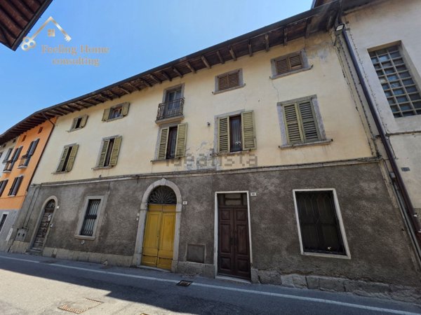 appartamento in vendita a Sant'Omobono Terme in zona Mazzoleni