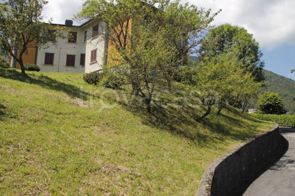 appartamento in vendita a Sant'Omobono Terme in zona Mazzoleni