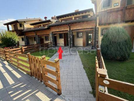 casa indipendente in vendita a Sant'Omobono Terme in zona Valsecca