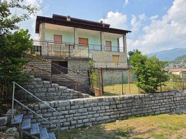 casa indipendente in vendita a Sant'Omobono Terme in zona Cepino