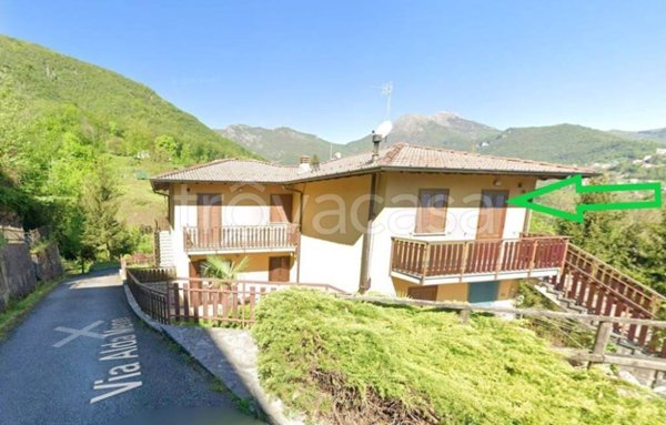appartamento in vendita a Sant'Omobono Terme in zona Mazzoleni
