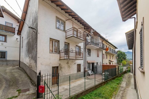 casa indipendente in vendita a Sant'Omobono Terme