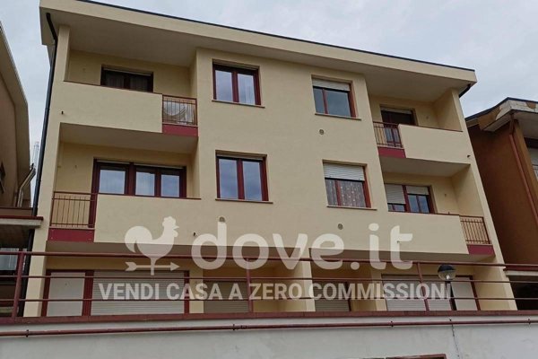 appartamento in vendita a Val Brembilla in zona Brembilla