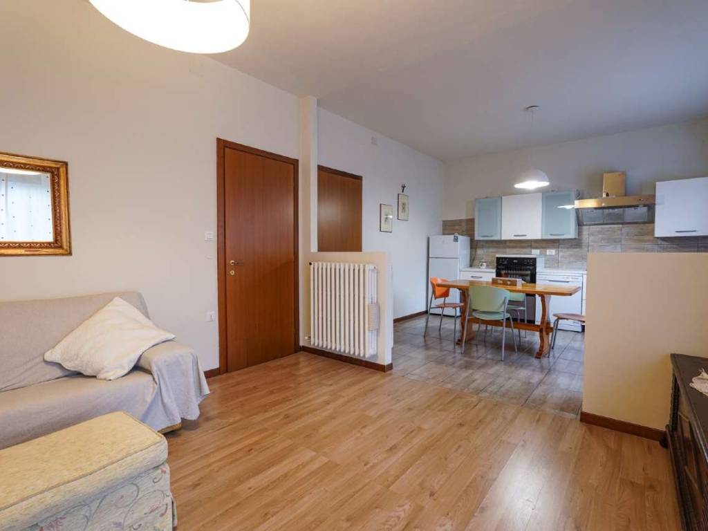 casa indipendente in vendita a Val Brembilla in zona Brembilla