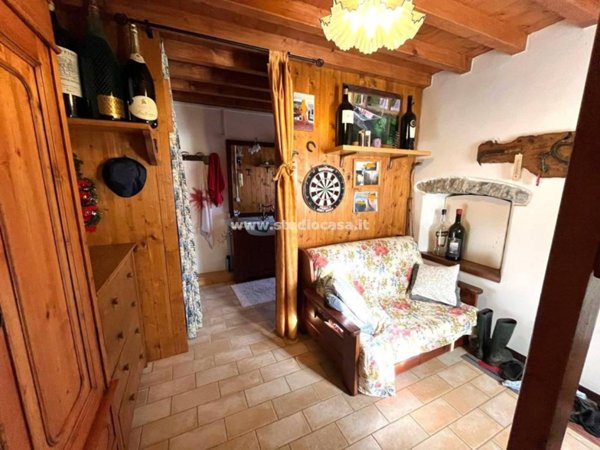 casa indipendente in vendita a Val Brembilla in zona Brembilla
