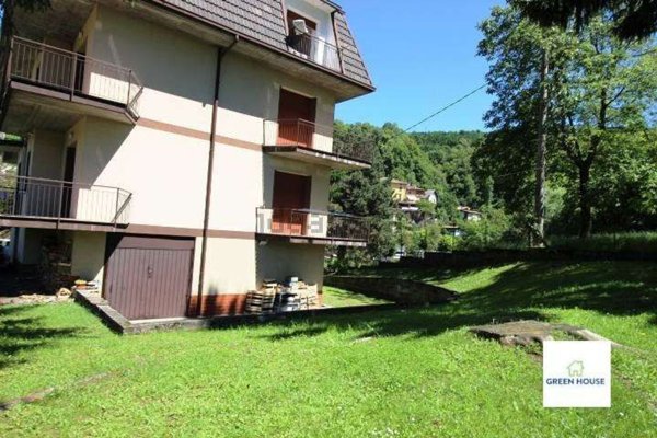 appartamento in vendita a Val Brembilla in zona Gerosa