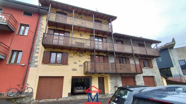 appartamento in vendita a Val Brembilla