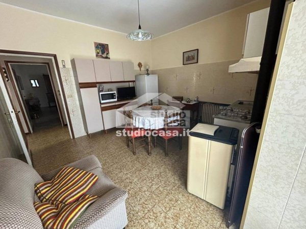appartamento in vendita a Val Brembilla in zona Brembilla