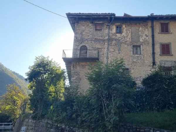 bifamiliare in vendita a Val Brembilla