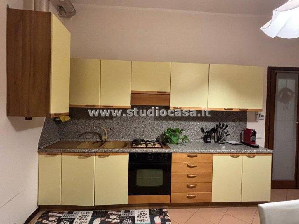 appartamento in vendita a Val Brembilla in zona Brembilla