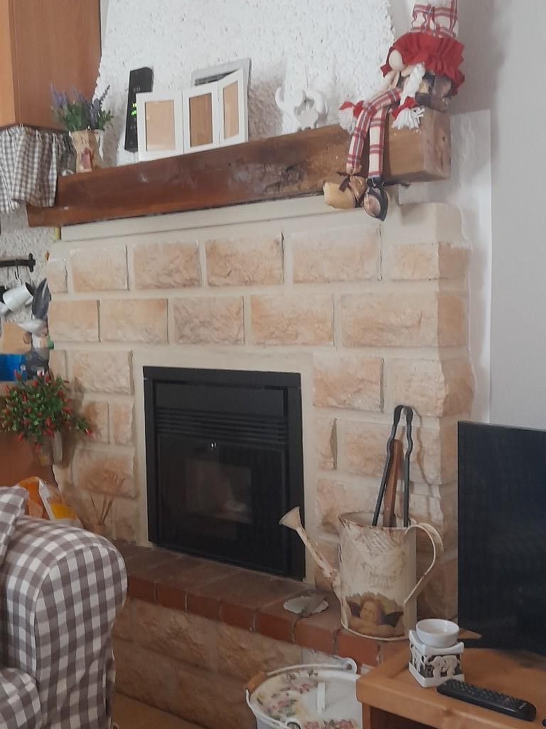 appartamento in vendita a Val Brembilla in zona Gerosa