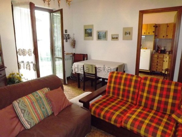 appartamento in vendita a Val Brembilla