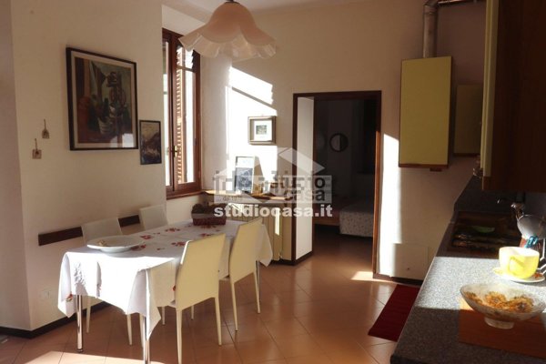 appartamento in vendita a Val Brembilla