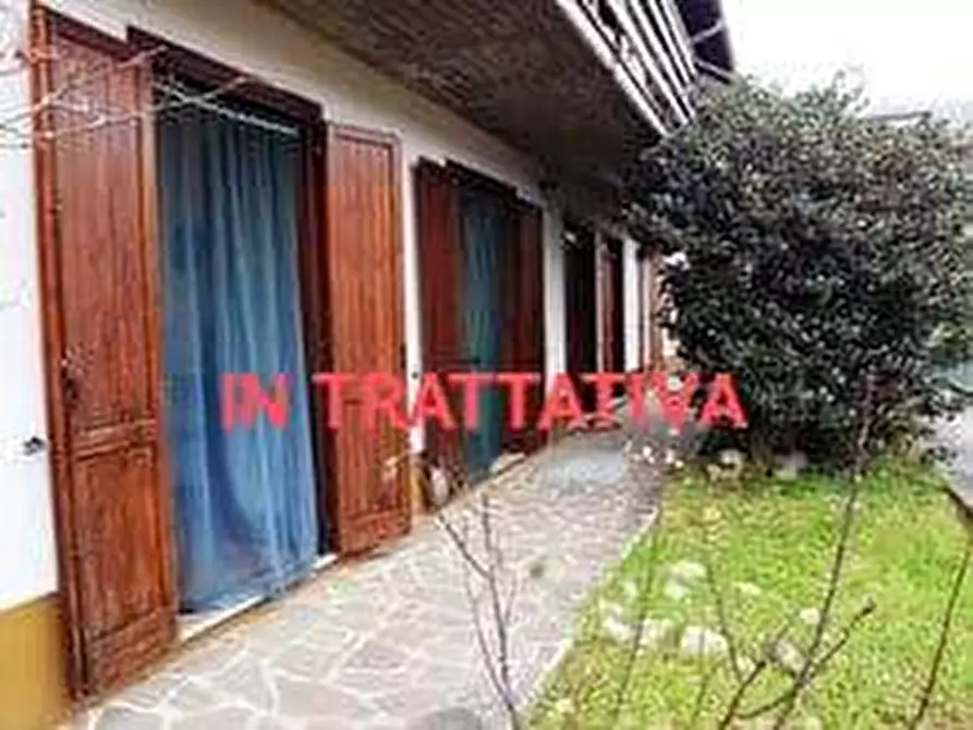 appartamento in vendita a Val Brembilla in zona Gerosa