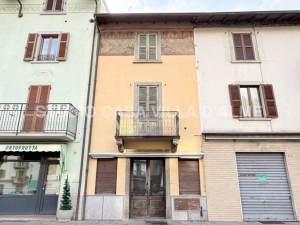 appartamento in vendita a Val Brembilla