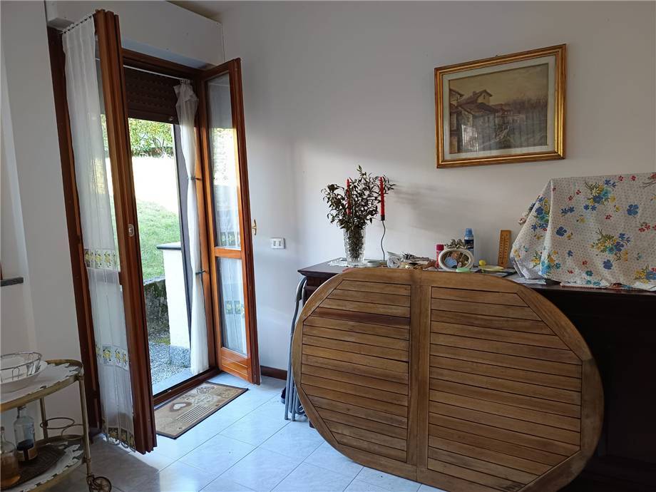 appartamento in vendita a Val Brembilla in zona Gerosa