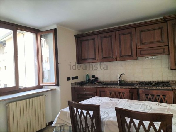 appartamento in vendita a Val Brembilla in zona Brembilla