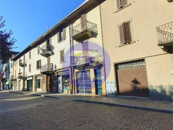 casa indipendente in vendita a Val Brembilla in zona Brembilla