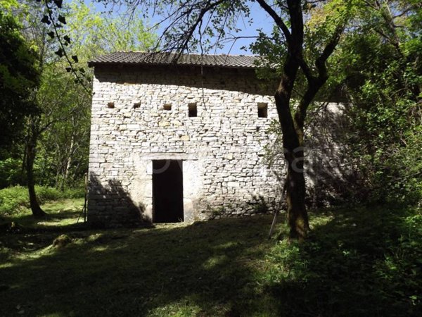 terreno agricolo in vendita a Val Brembilla in zona Gerosa