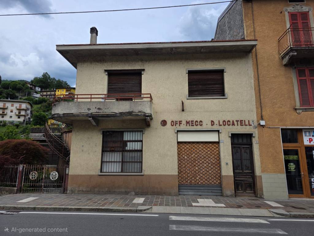 intera palazzina in vendita a Val Brembilla in zona Brembilla