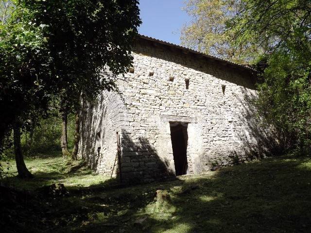 appartamento in vendita a Val Brembilla in zona Gerosa