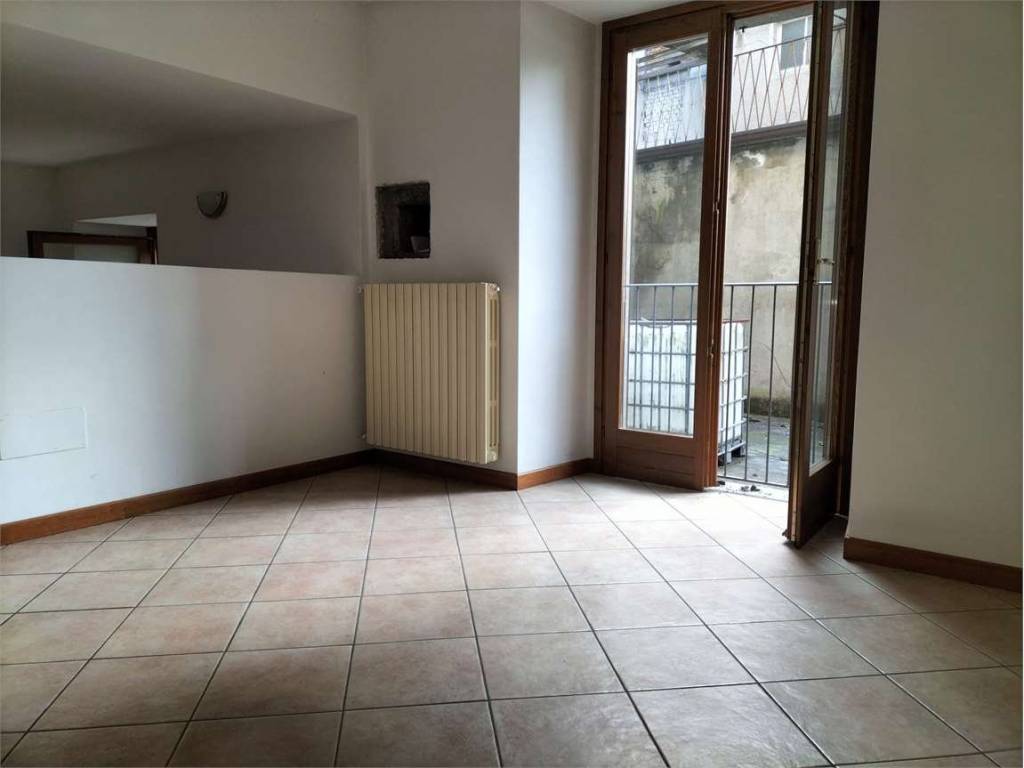appartamento in vendita a Val Brembilla in zona Brembilla