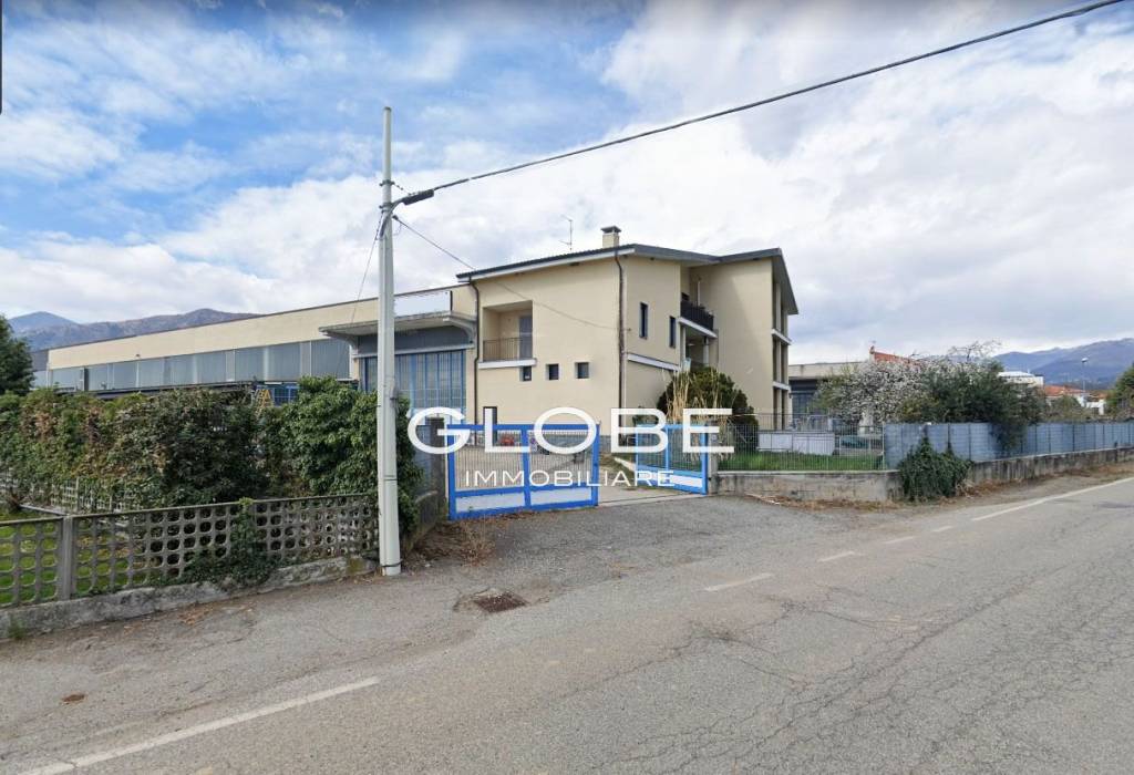 locale commerciale in vendita a Balangero