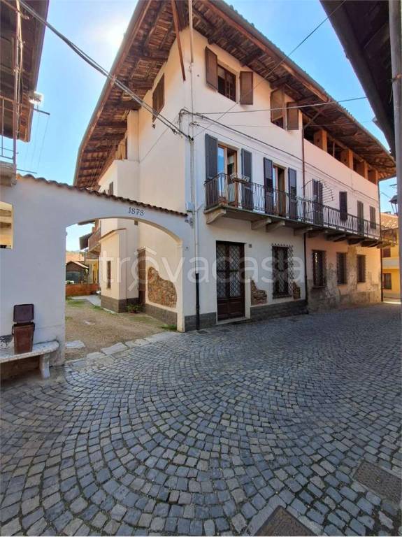 casa indipendente in vendita a Balangero