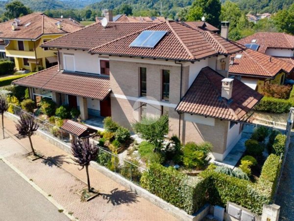 casa indipendente in vendita a Balangero