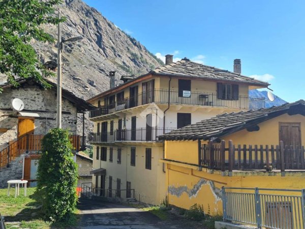 appartamento in vendita a Balme