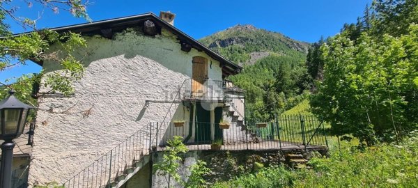 appartamento in vendita a Balme
