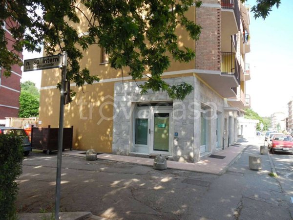 trivano in vendita a Banchette