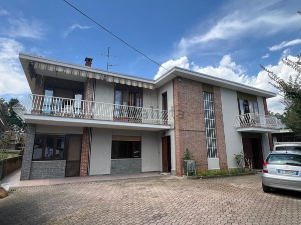 casa indipendente in vendita a Banchette